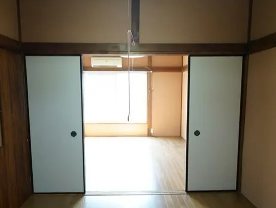 上福岡の居抜き店舗の内装