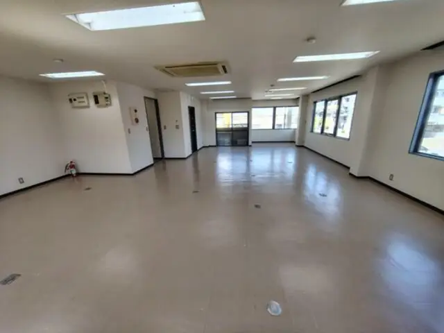 東所沢の事務所仕様物件の内装