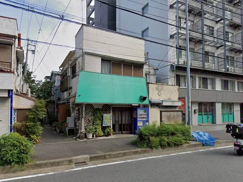 阪東橋の居抜き店舗の外観