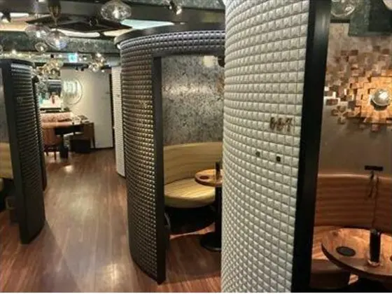 新宿のBAR・ショットバー居抜きの内装