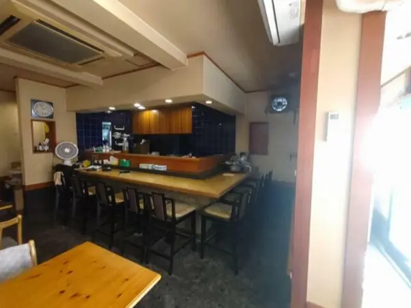 川越の居抜き店舗のテーブル