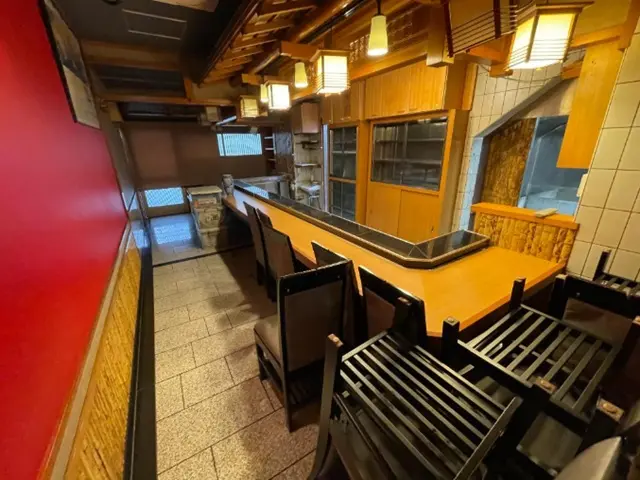 寿司の居抜き物件の内装