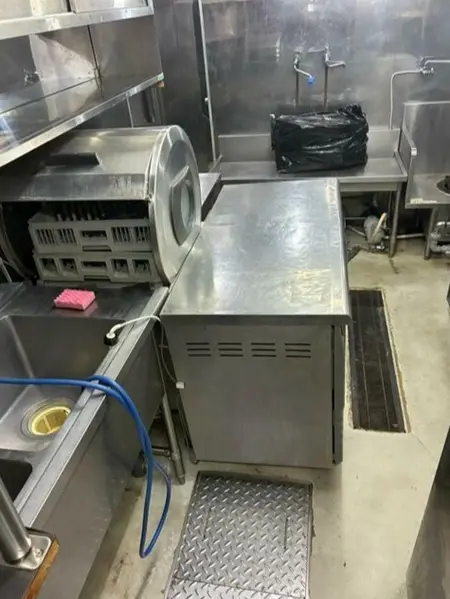 伊勢佐木長者町の居抜き店舗の厨房