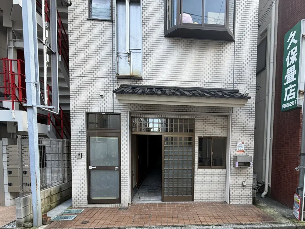 大島の居抜き店舗の内装