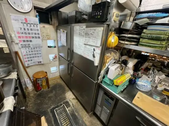 新子安の居抜き店舗の排気設備