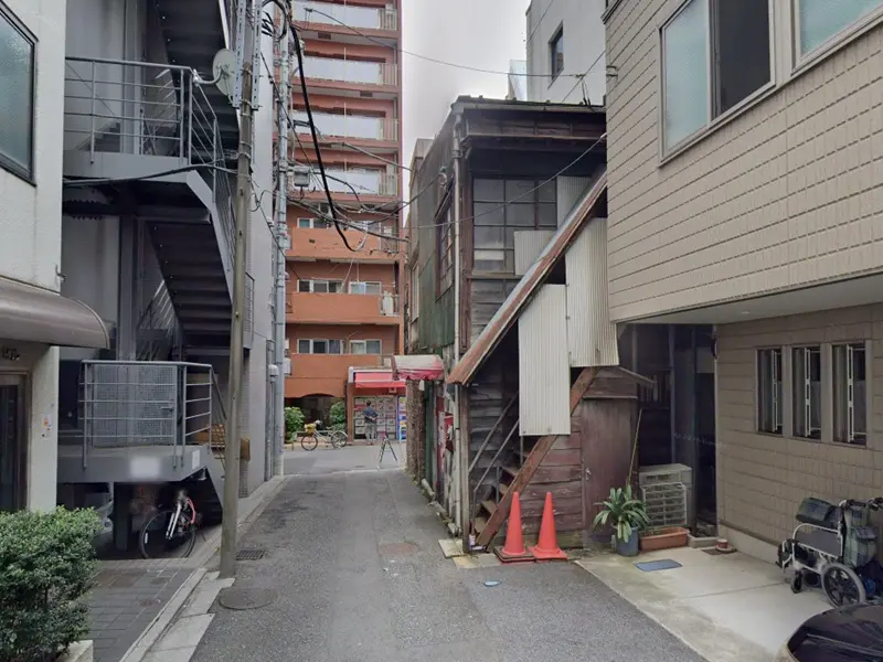 飯田橋の事務所仕様店舗物件の外観
