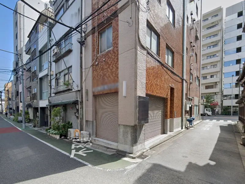根津のスケルトン物件の外観