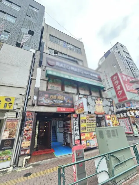 大久保の事務所仕様店舗物件の外観