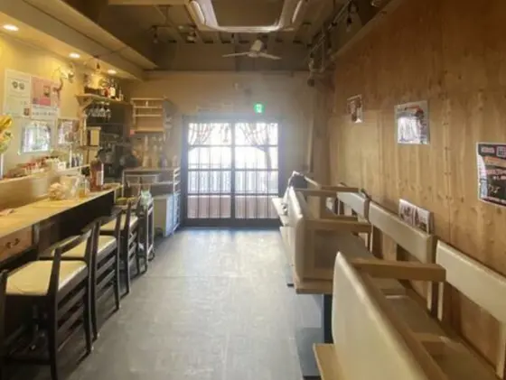 居酒屋の居抜き物件の内装