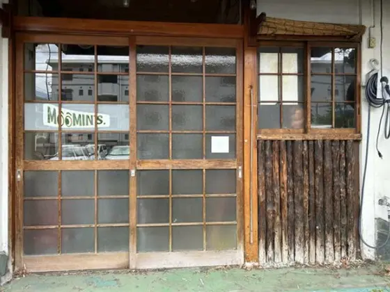 北久里浜の居酒屋居抜きのエントランス