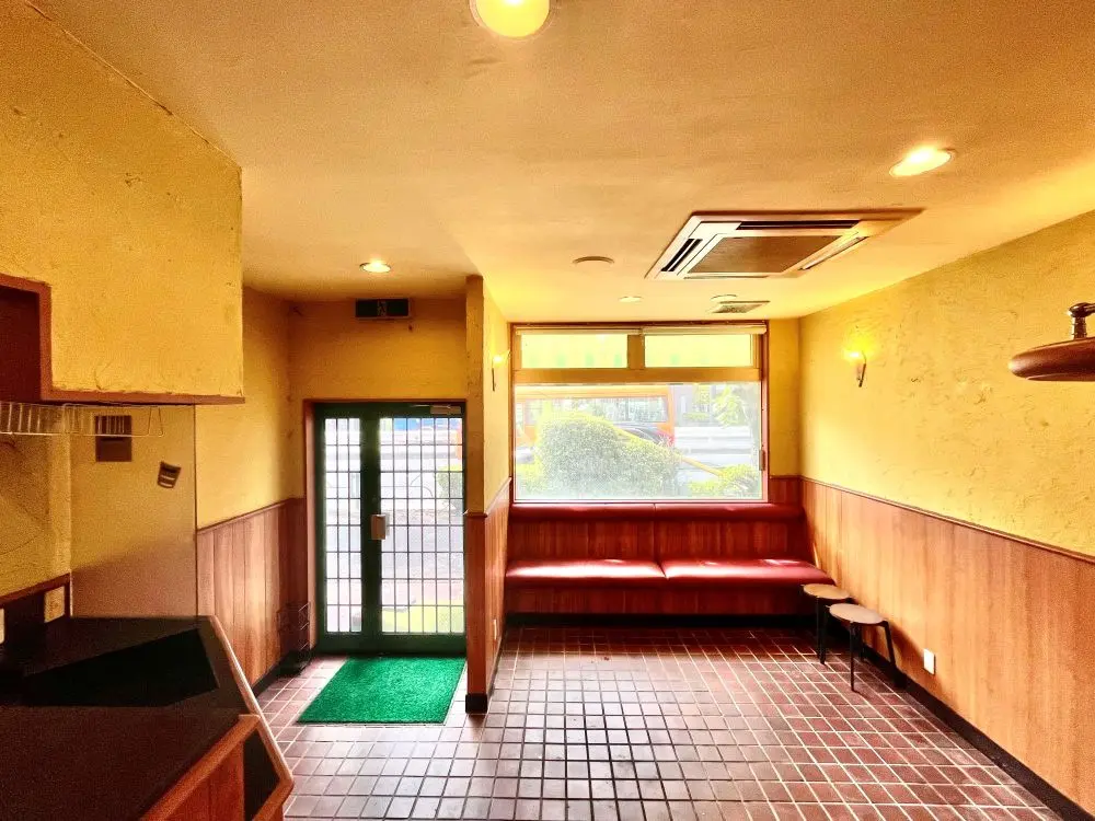 馬込の居抜き店舗の内装