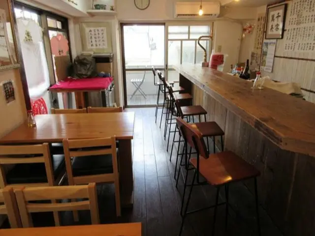 西荻窪の中華料理居抜きの内装