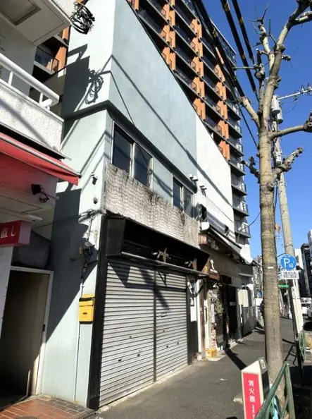 貸店舗(スケルトン)の外観