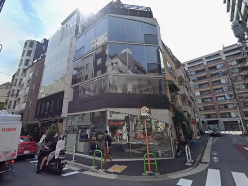 麻布十番のカフェ・喫茶店居抜きの外観