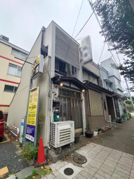 三ツ境の焼鳥・焼きとん居抜きの外観