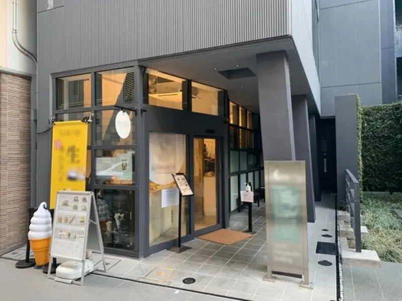 日本橋のテイクアウト居抜きの外観