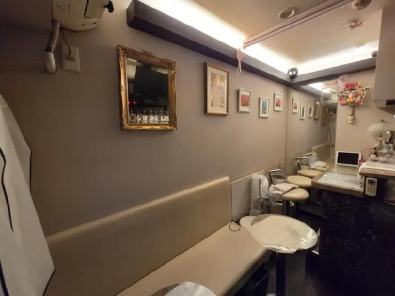 新橋の居抜き店舗の内装