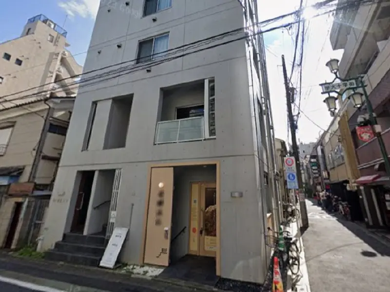 貸店舗(スケルトン)の外観