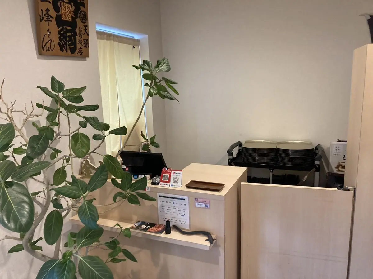 葭川公園の居酒屋居抜きの内装