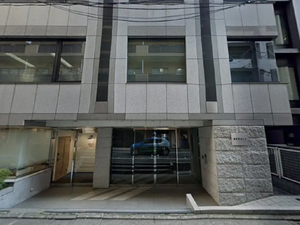 市ヶ谷の事務所仕様店舗物件の外観