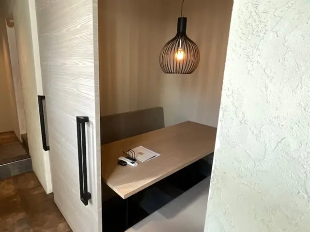 自由が丘の居抜き店舗の内装
