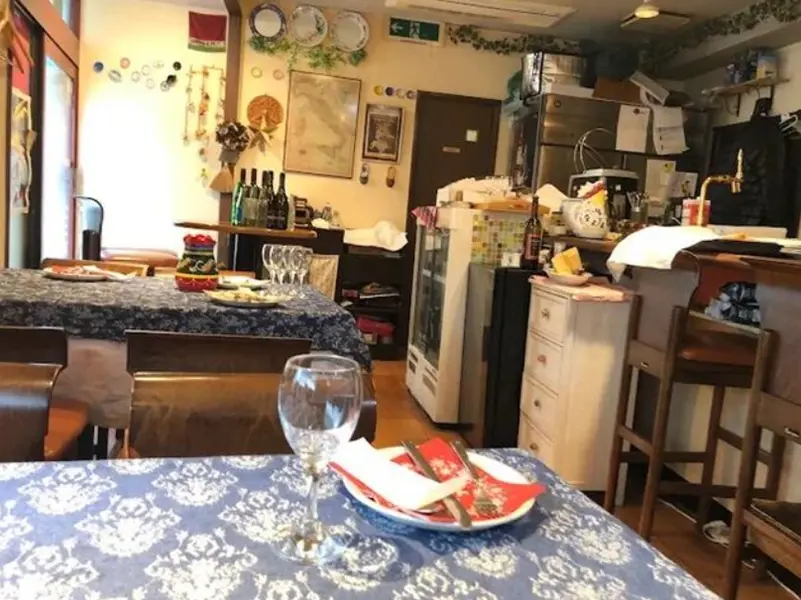 イタリアンの居抜き物件の内装