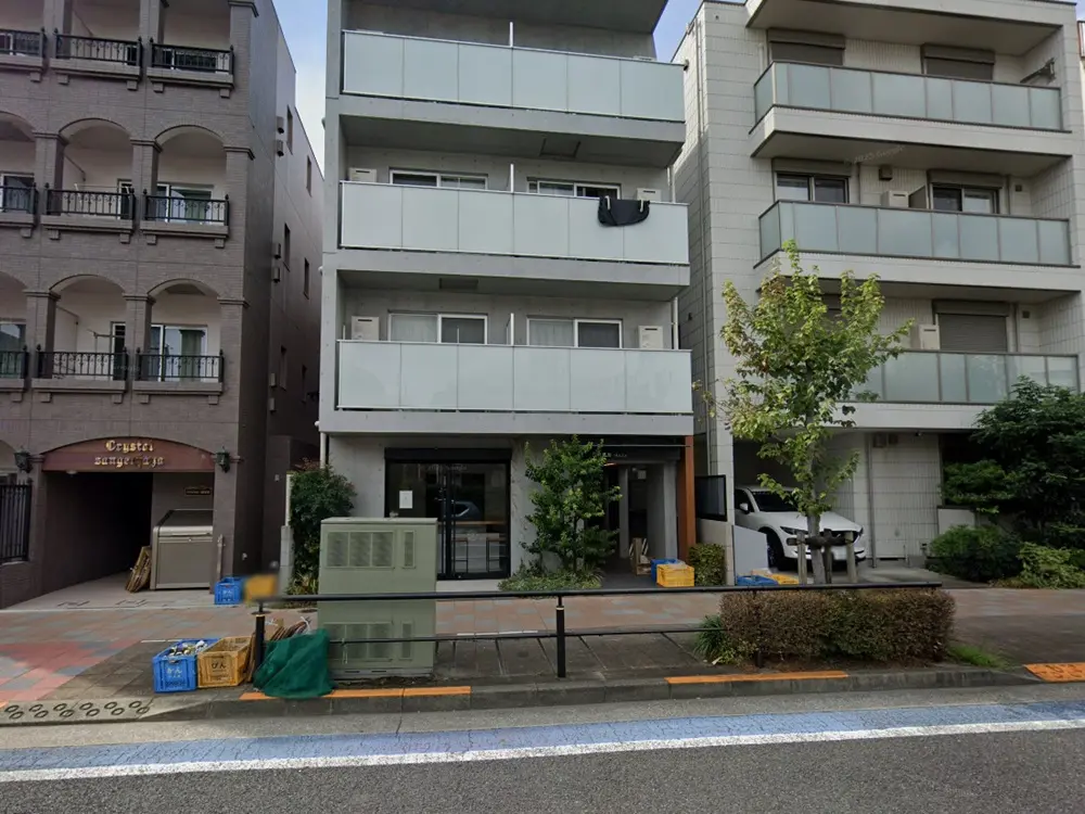 貸店舗(スケルトン)の外観