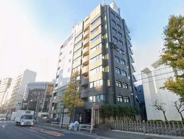 大久保のスケルトン店舗物件の外観